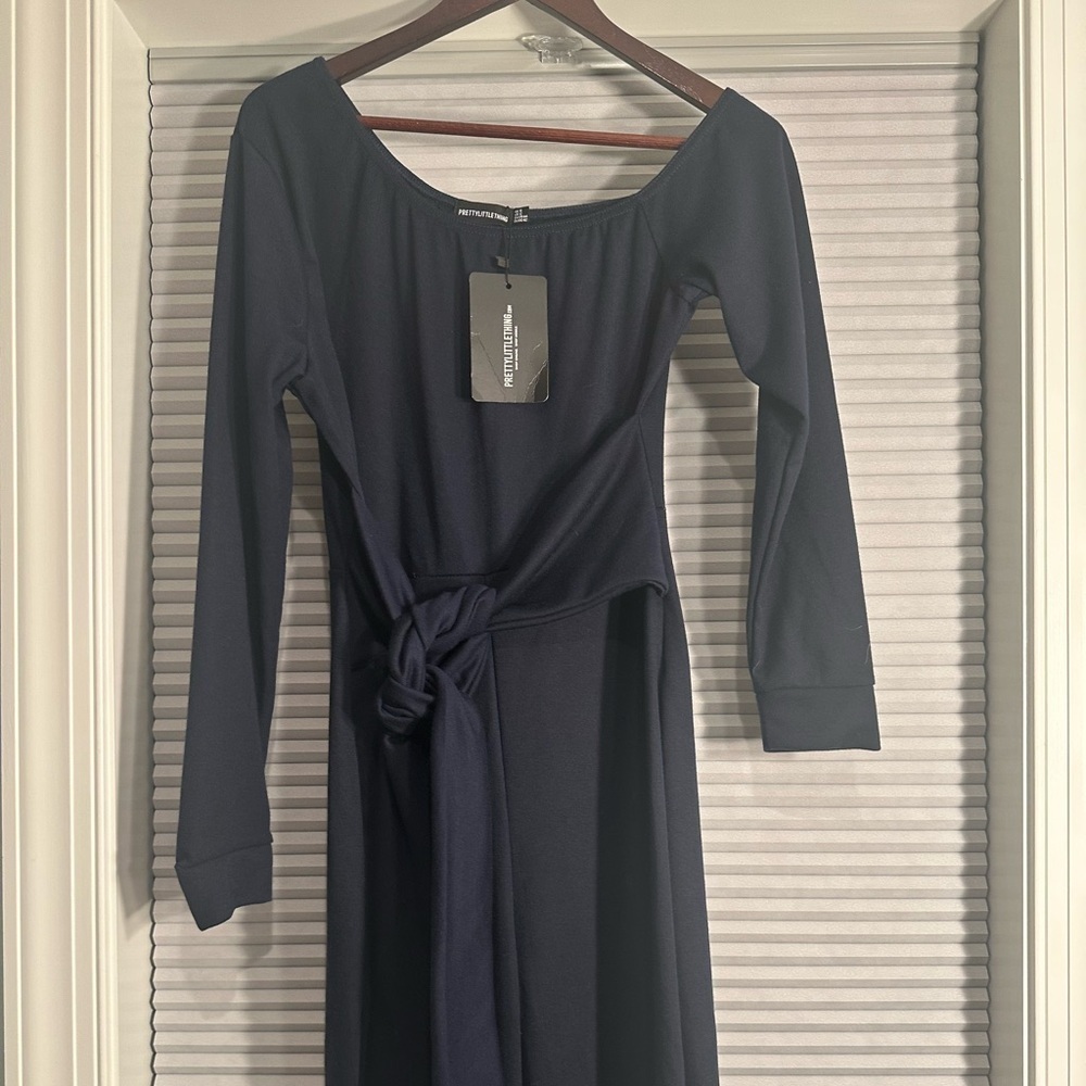NWT Pretty Little Thing navy jumpsuit - Picture 2 of 5